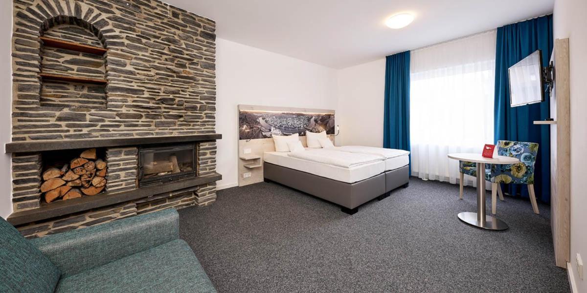 Sonnenuhr Bed & Breakfast Bernkastel-Kues Ngoại thất bức ảnh