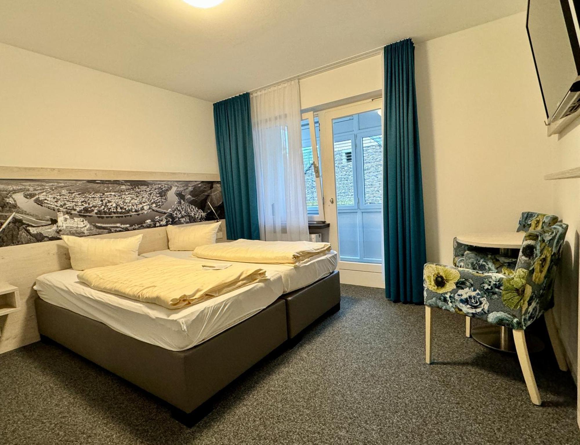 Sonnenuhr Bed & Breakfast Bernkastel-Kues Ngoại thất bức ảnh