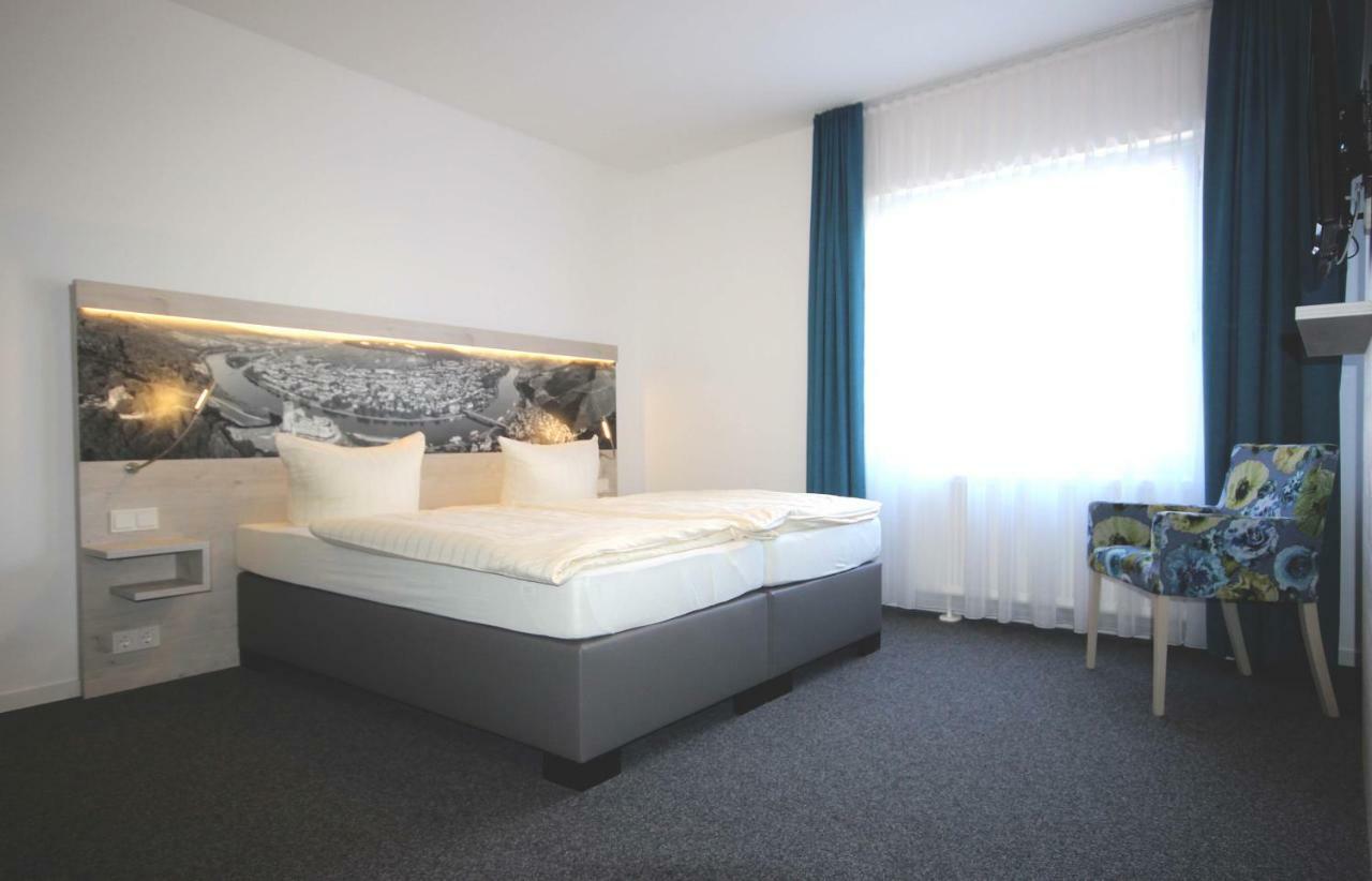 Sonnenuhr Bed & Breakfast Bernkastel-Kues Ngoại thất bức ảnh